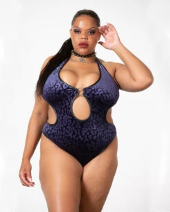 KILLSTAR Barbarella Neckholder Body -Halloween Kostüm Geschäft killstar barbarella halter bodysuit plum killstar gothic body leo print bodysuit gothic fashion 53475 4