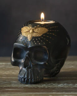 Totenkopf Teelichthalter Mit Totenkopfschwärmer 11cm -Halloween Kostüm Geschäft totenkopf teelichthalter mit totenkopfschwaermermotte skull tealight holder with skull moth gothic deko 54751 05